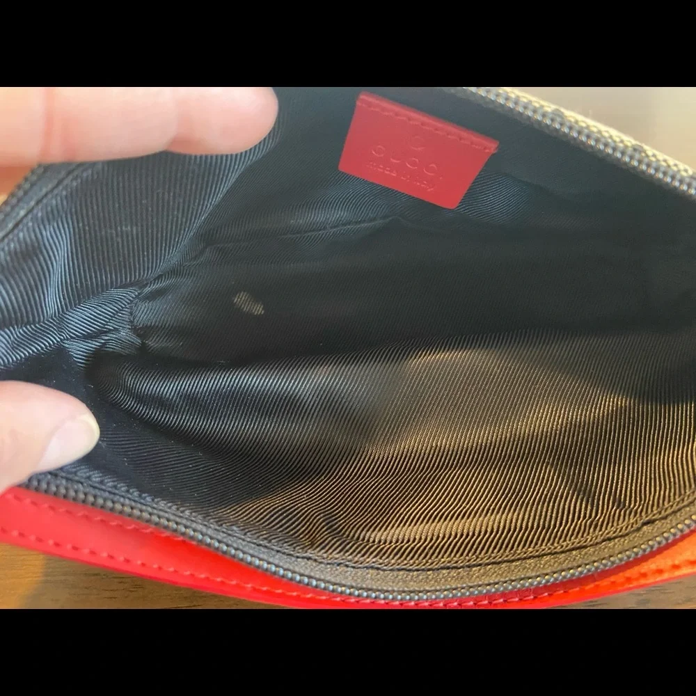 Gucci • Pouch • Purse - Picture 11 of 11